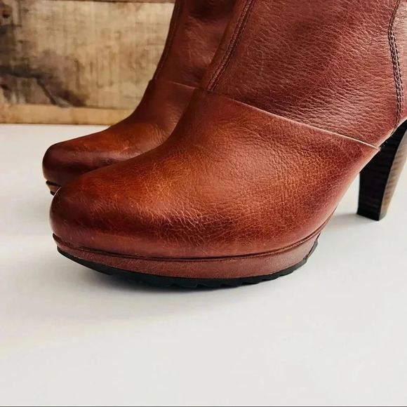 Paul Green Roxie Leather Boot - Picture 6 of 11